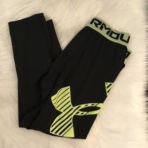 Under Armour youth large black with bright yellow fitted heat gear